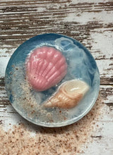 Load image into Gallery viewer, Seashell Round soap
